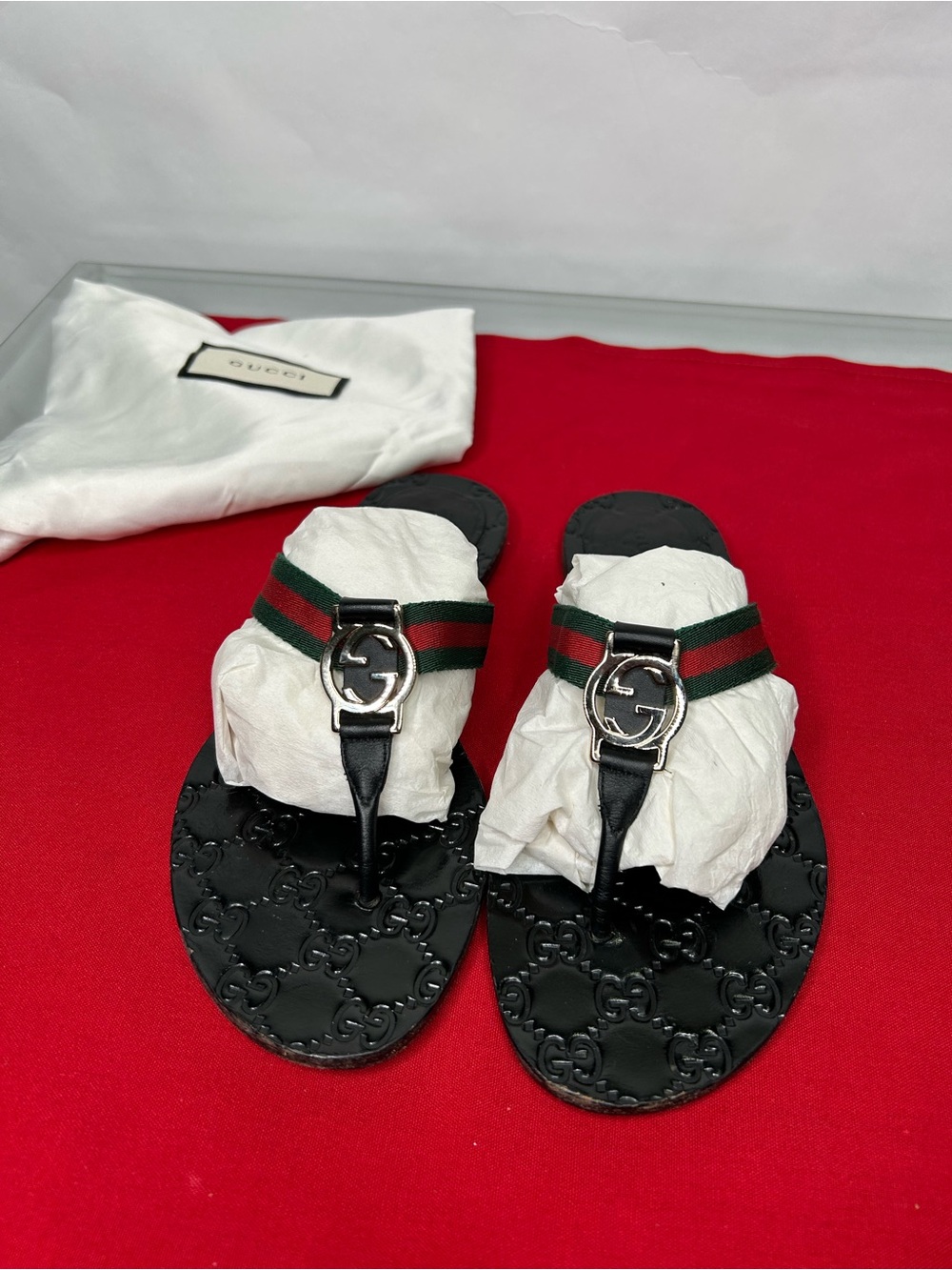 Gucci Thong Sandals Lifford Kika Black Embossed GG Leather Green Red Web